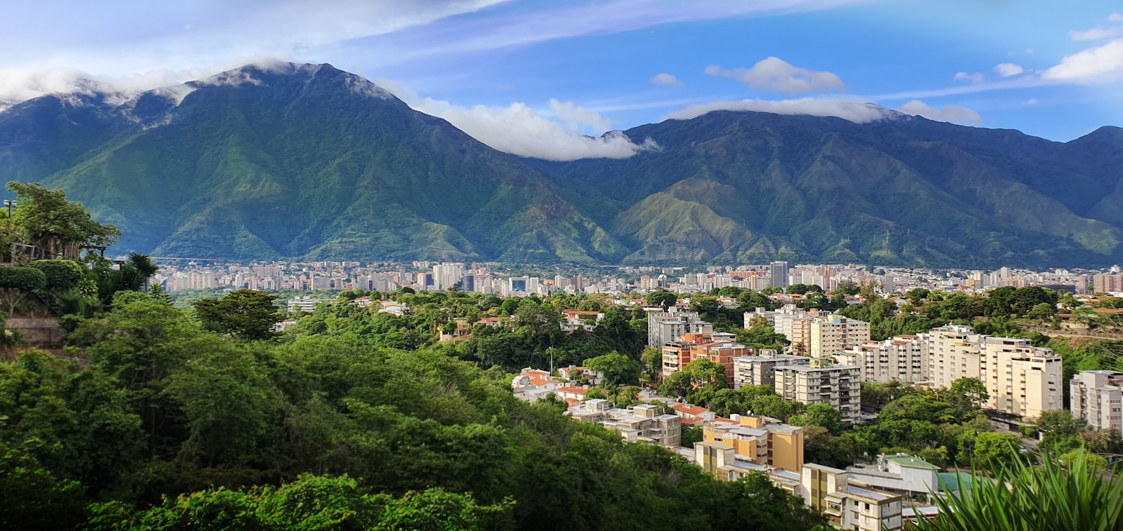 El Ávila sobre Caracas